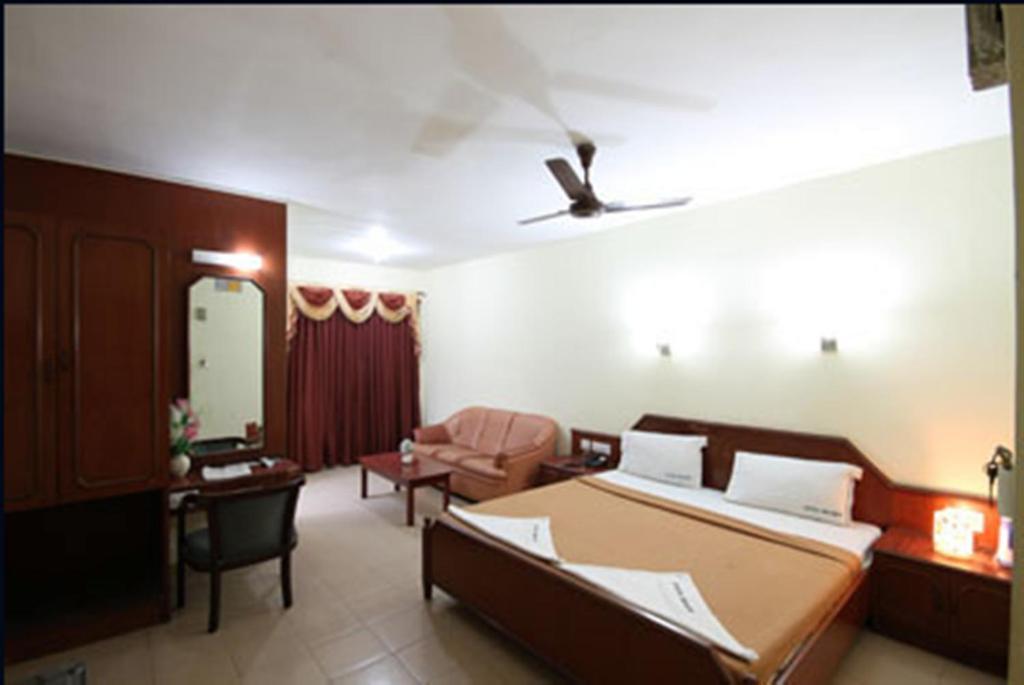 Hotel Melody Chennai Room photo